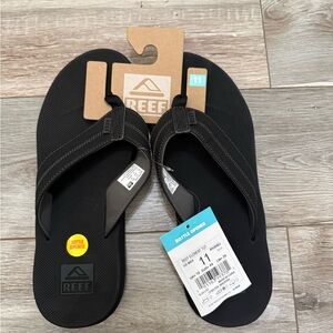 Reef Element Black Sandals with Opener